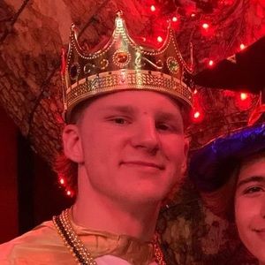 Meet your Posher, Thomas